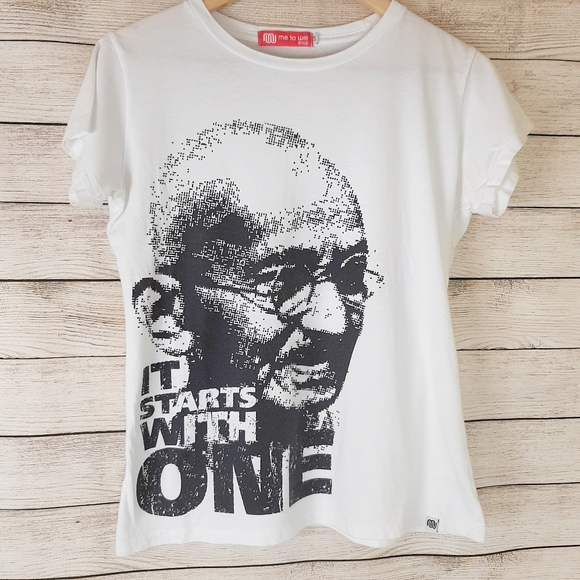ME to WE Ghandi Tshirt IT STARTS With one - Picture 1 of 5